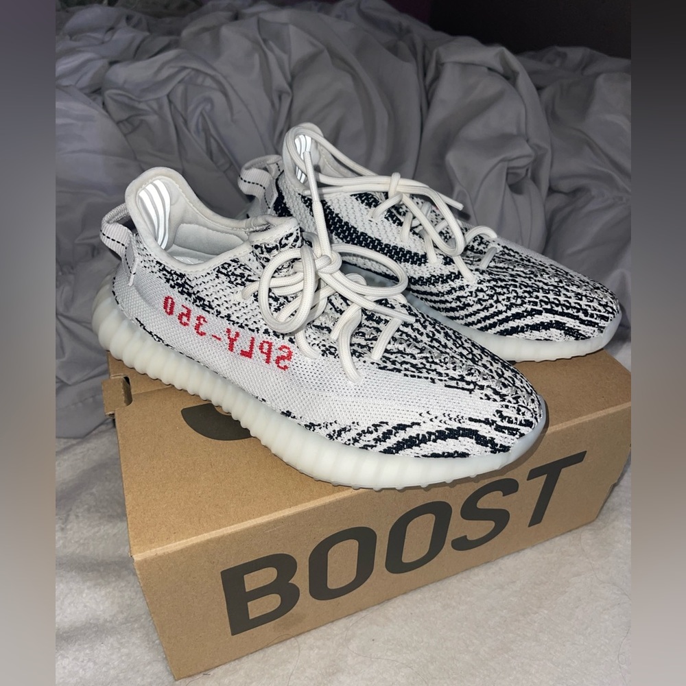 Zebra Yeezy Boost 350 V2
